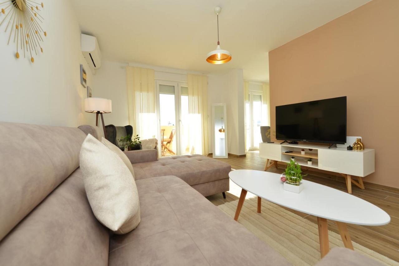 זאדאר Apartman Lola מראה חיצוני תמונה