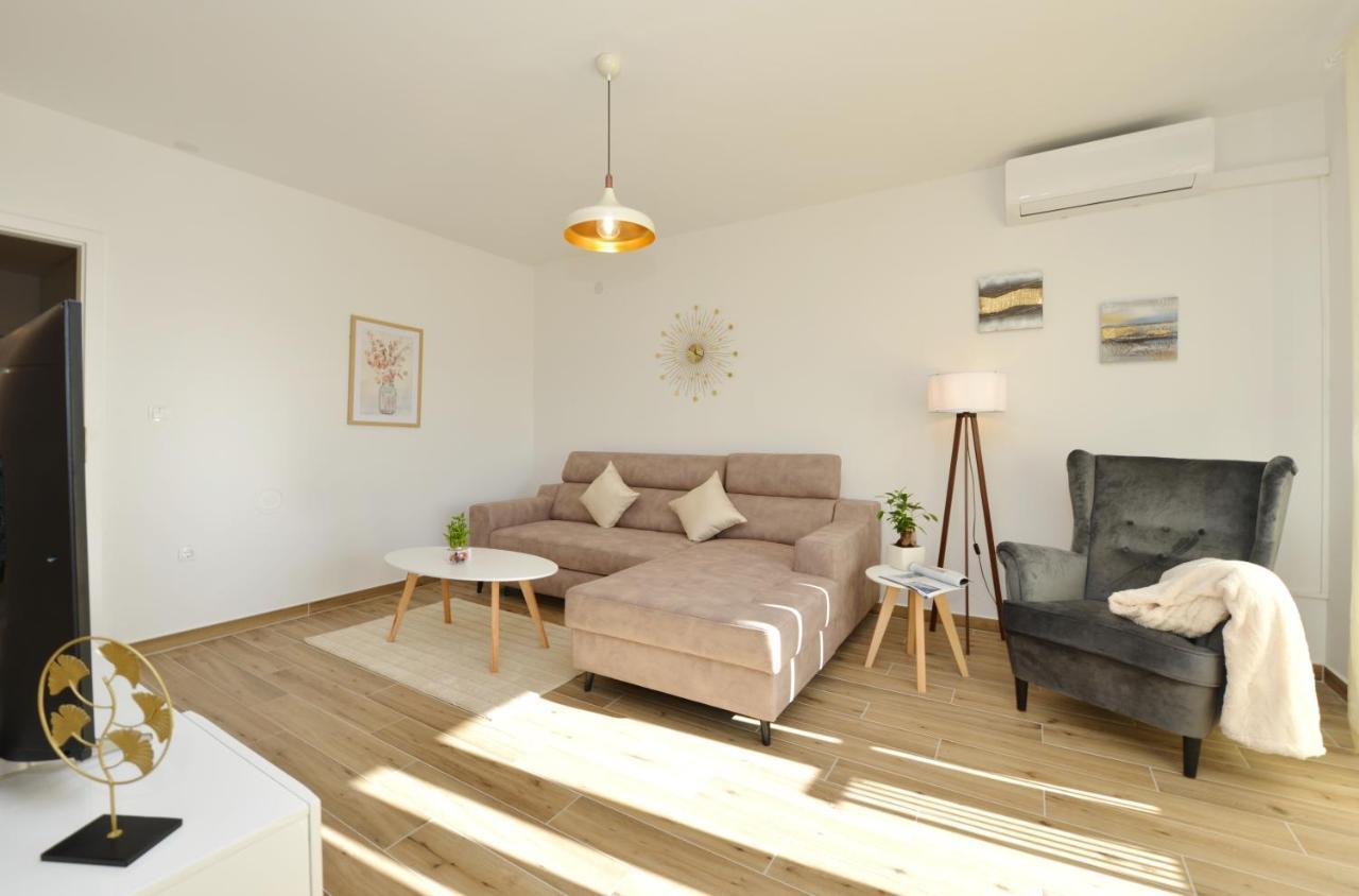 זאדאר Apartman Lola מראה חיצוני תמונה